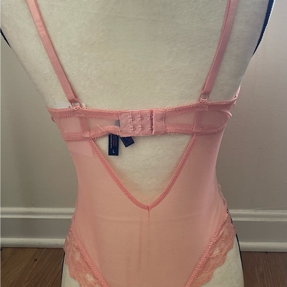 Secret Lace mesh keyhole teddy bodysuit - Picture 8 of 15